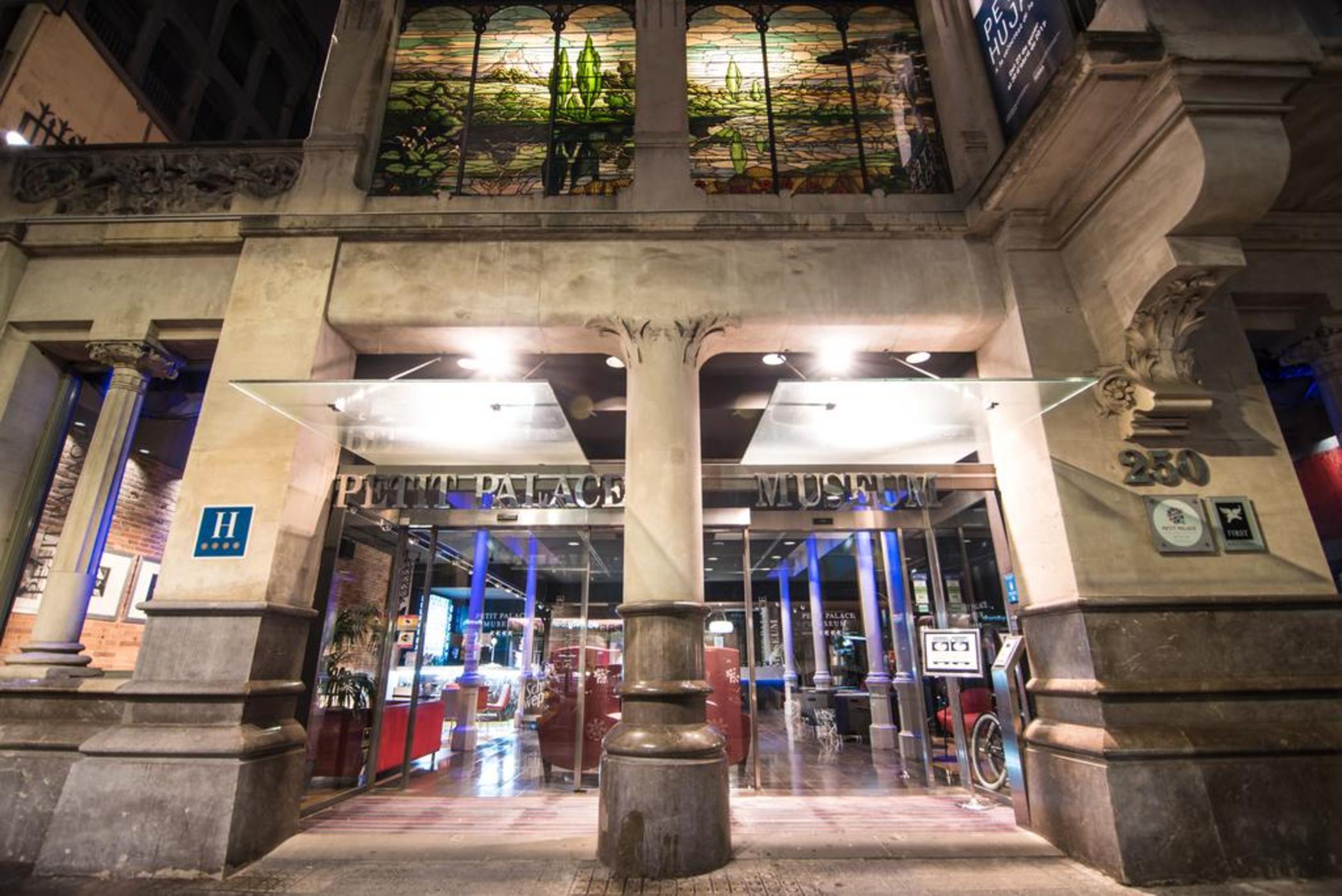 Petit Palace Museum Barcelona Exterior photo